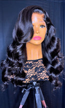 Load image into Gallery viewer, Debbie (Hd lace frontal wig)